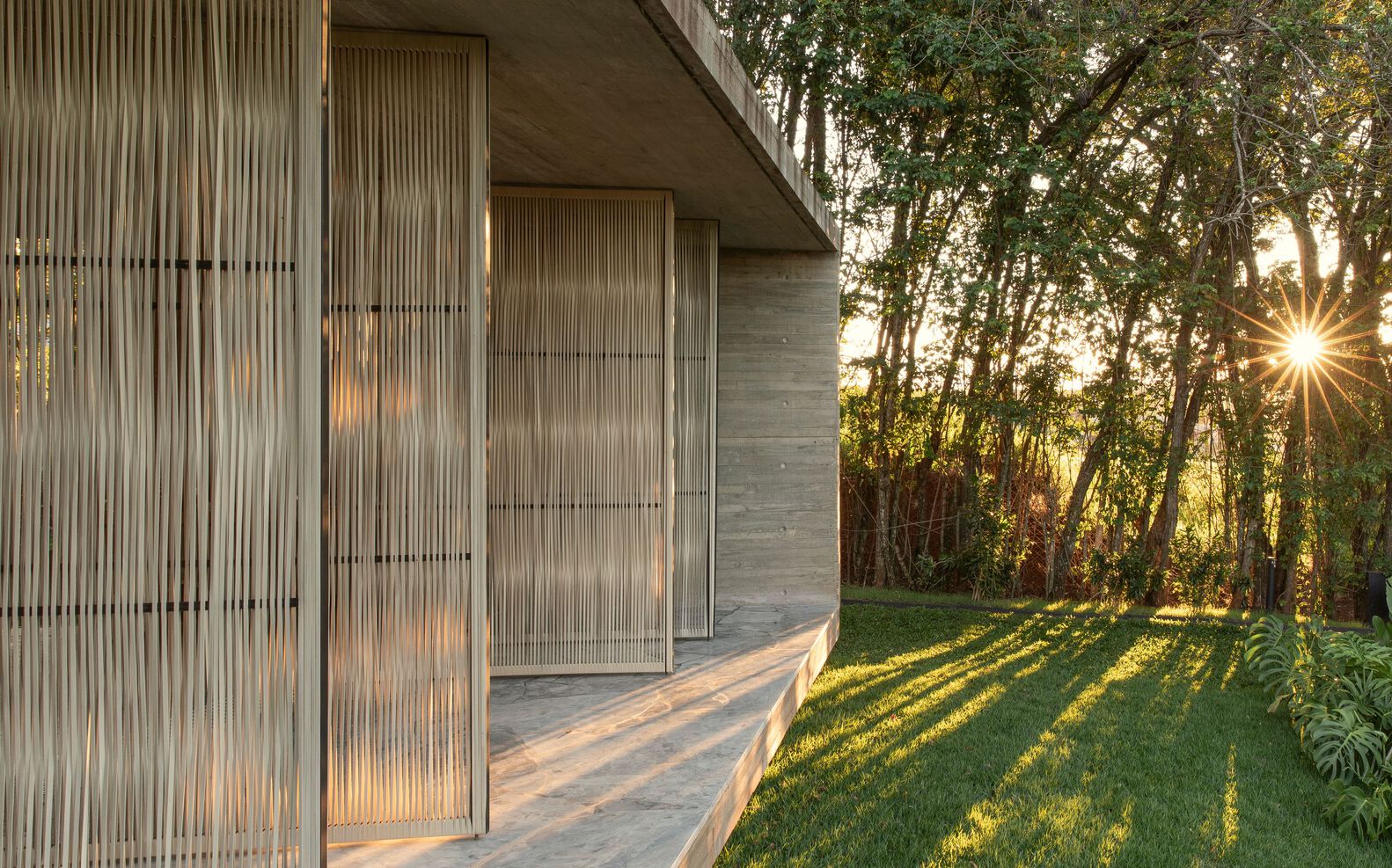 巴西湖边小屋丨mf+arquitetos-19