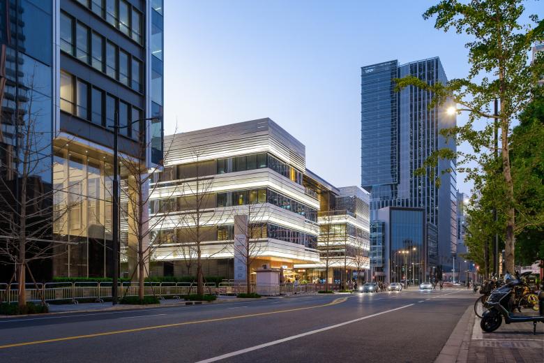 上海苏河万象天地东里商业裙楼丨中国上海丨Kokaistudios-38