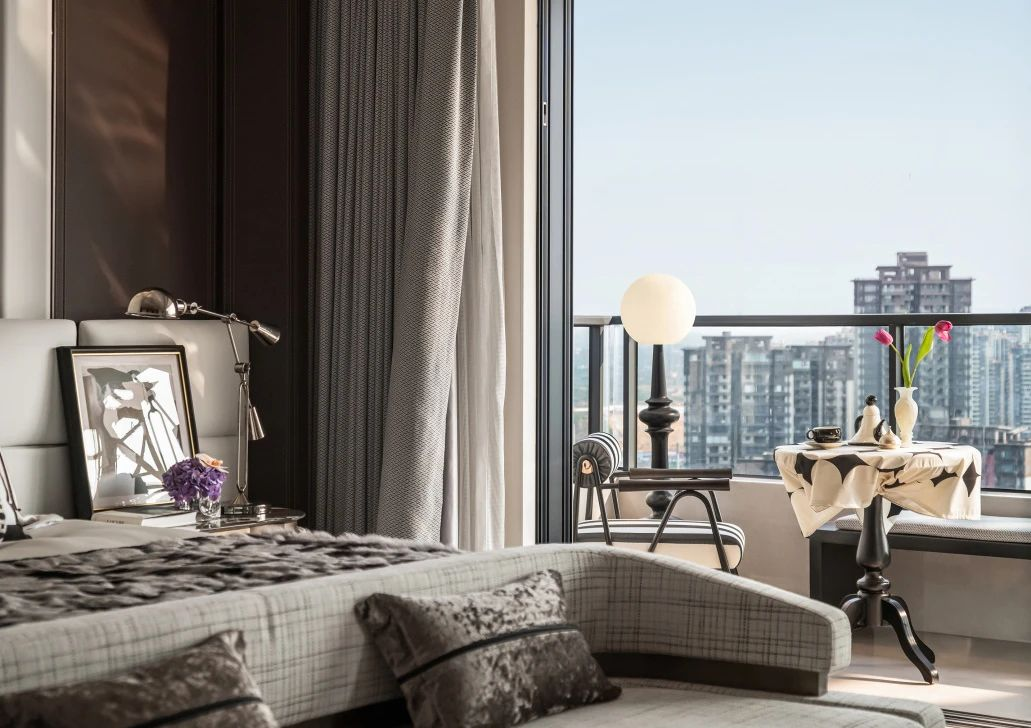 南宁轨道C11观景大平层344㎡丨中国南宁丨李益中空间设计-31