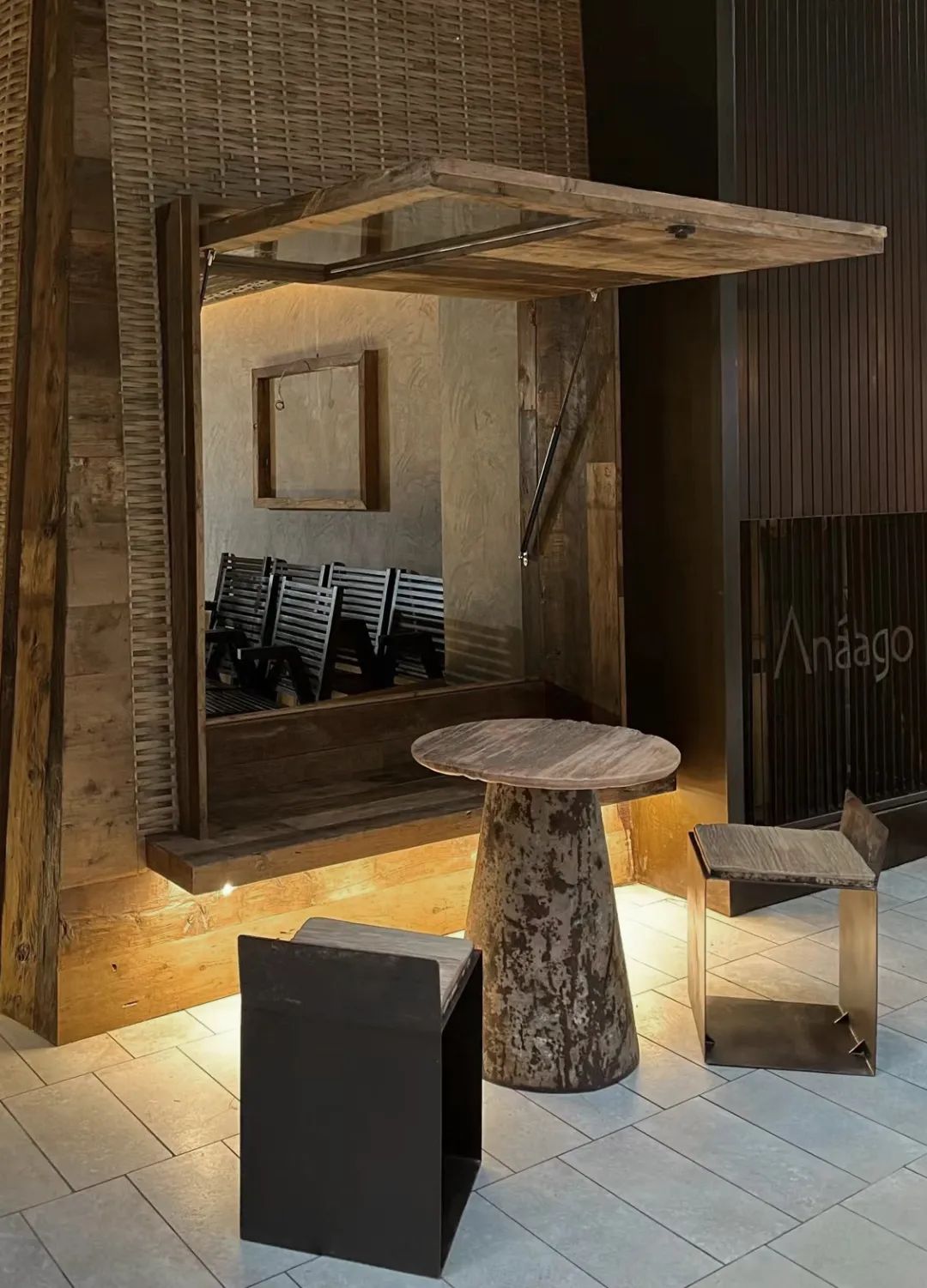 自然材质碰撞出的趣味空间：Anaago Bistro | 几里设计-0