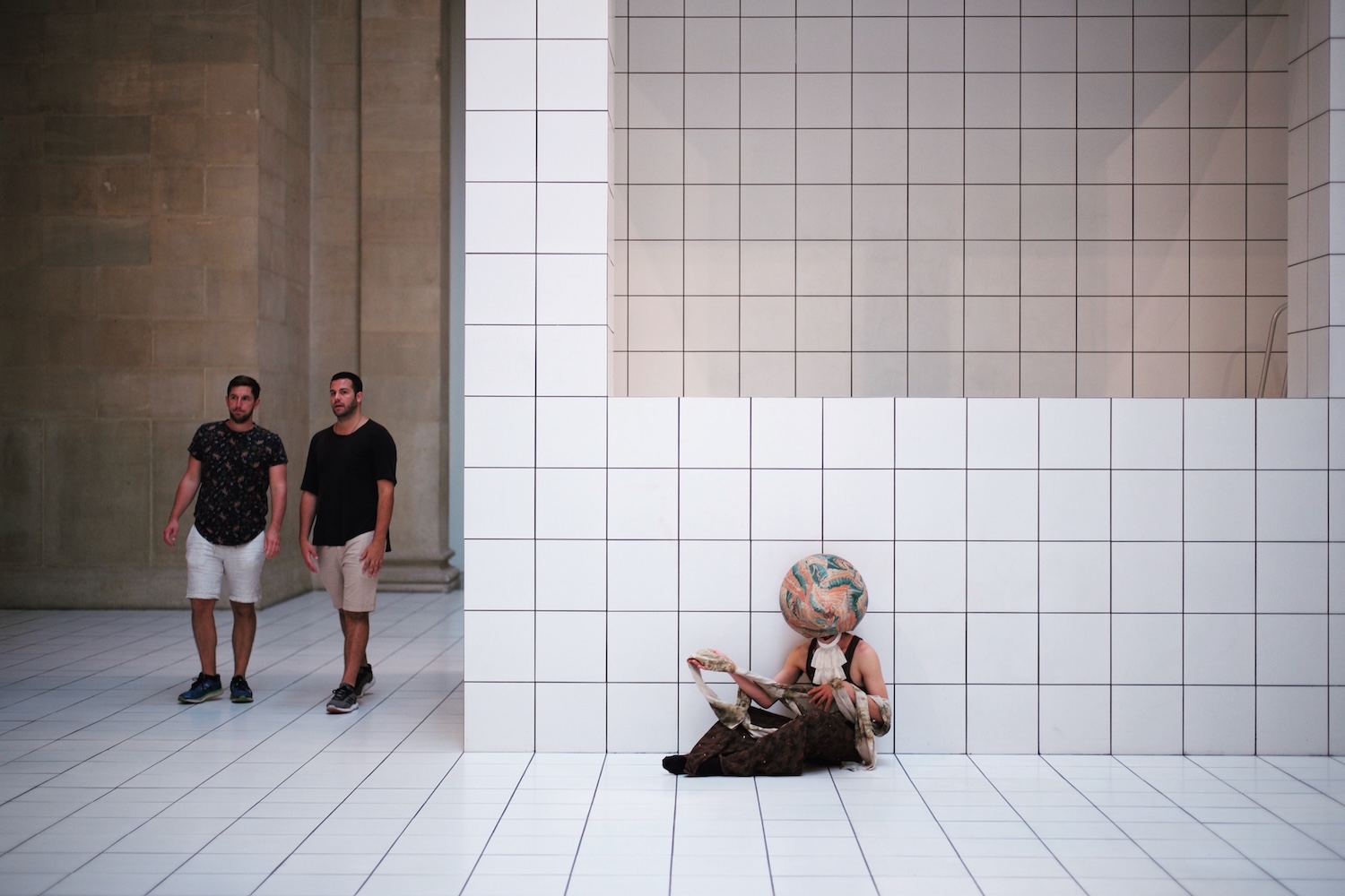 Tate Britain 展览丨Anthea Hamilton-11