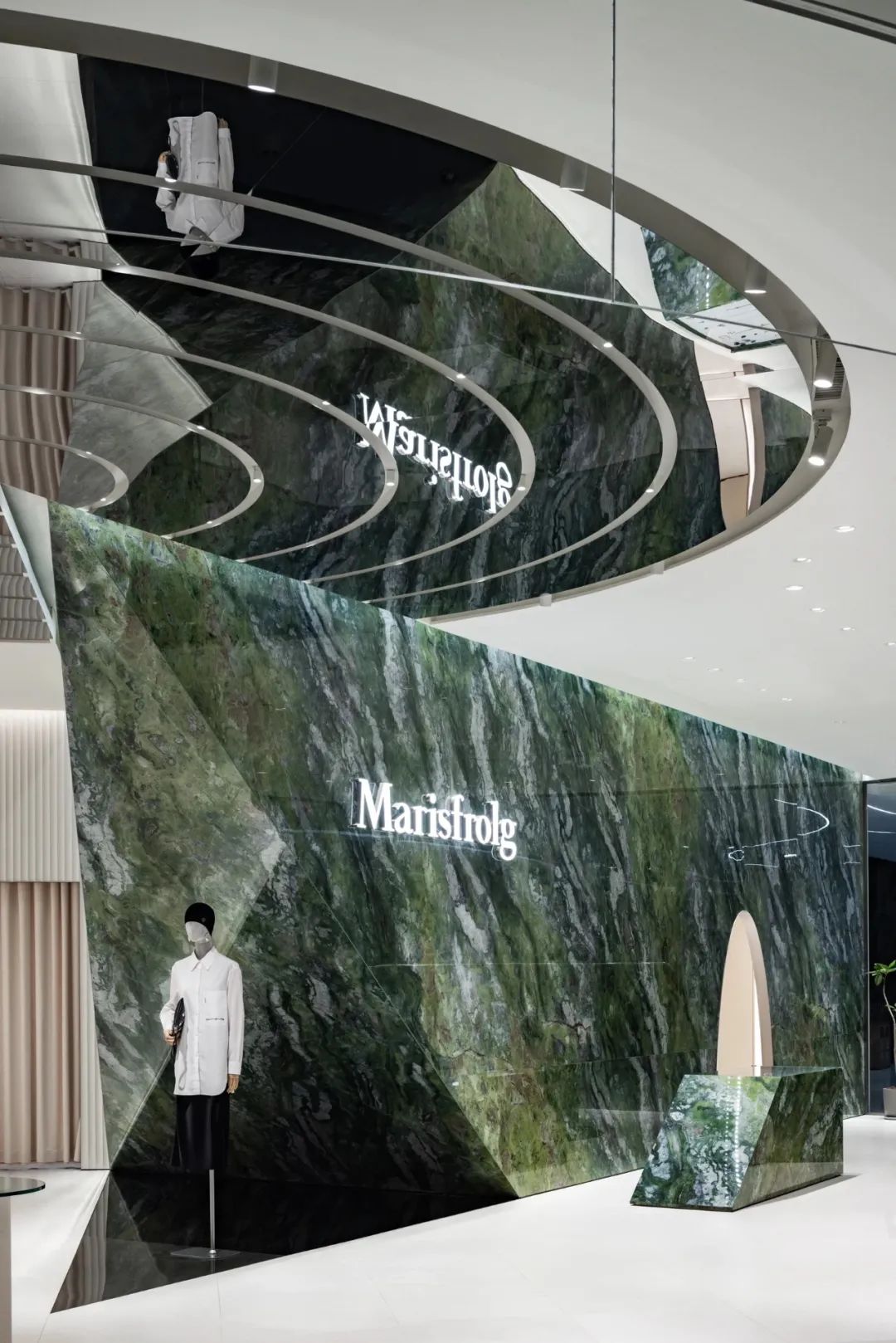 Marisfrolg 武汉店丨中国武汉丨SUMMER 夏天设计事务所-15