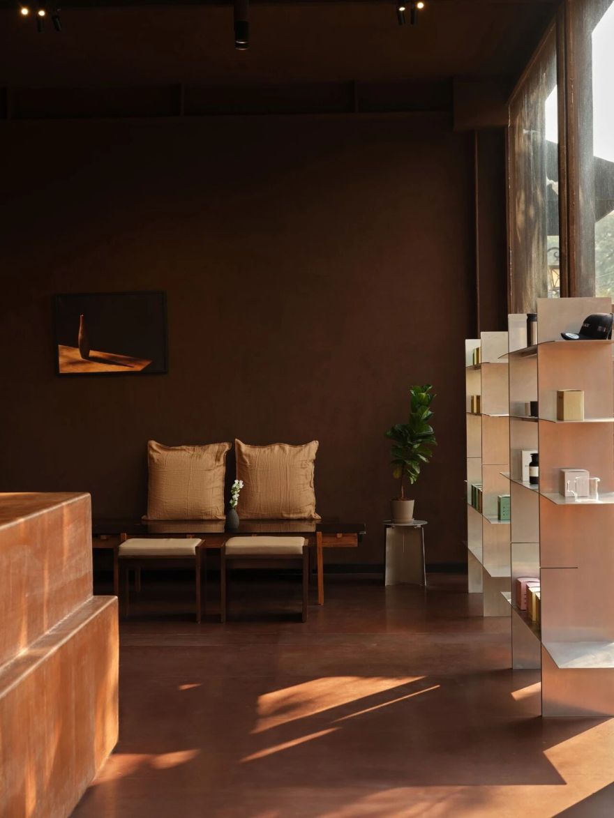 True Black咖啡吧丨印度丨NaaV Studio-3