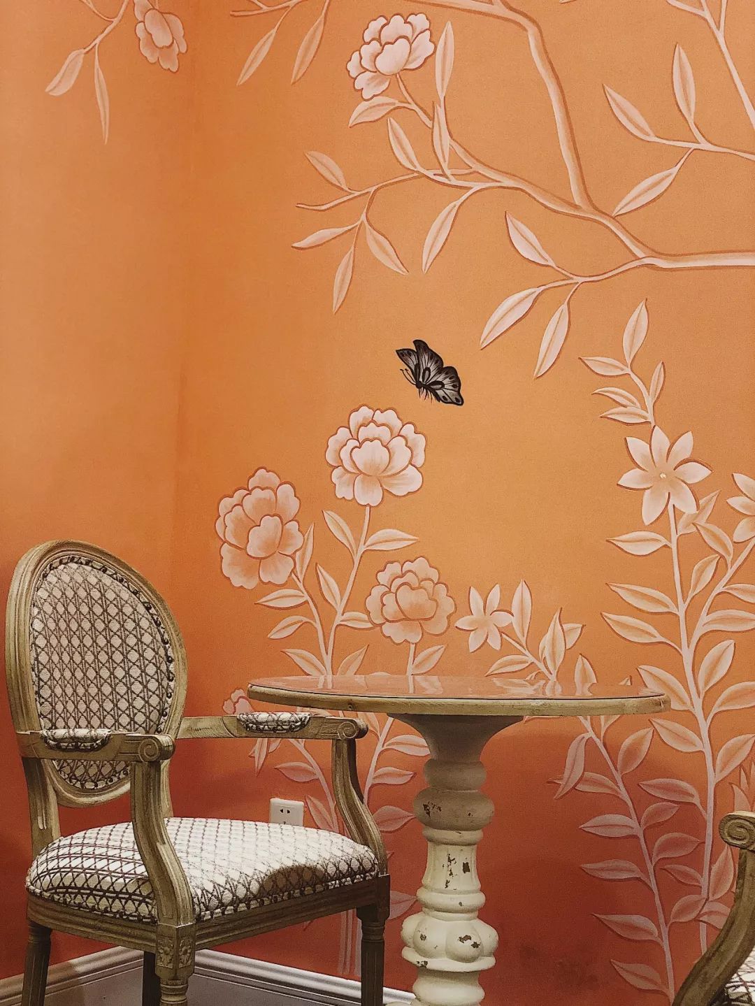 武汉百年老房大变身,甜品店设计展现女性魅力-48