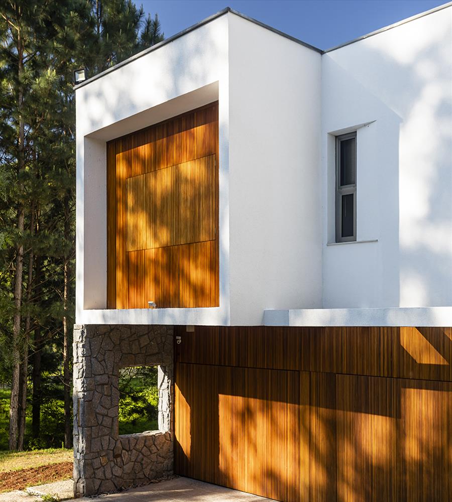 巴西圣玛利亚的现代绿意住宅 · Casa Chácara das Flores-3