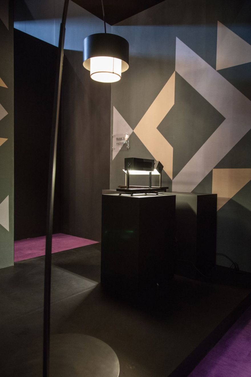 Modern Floor Lamps That Turn Artificial Lighting Into A Form Of Art-13