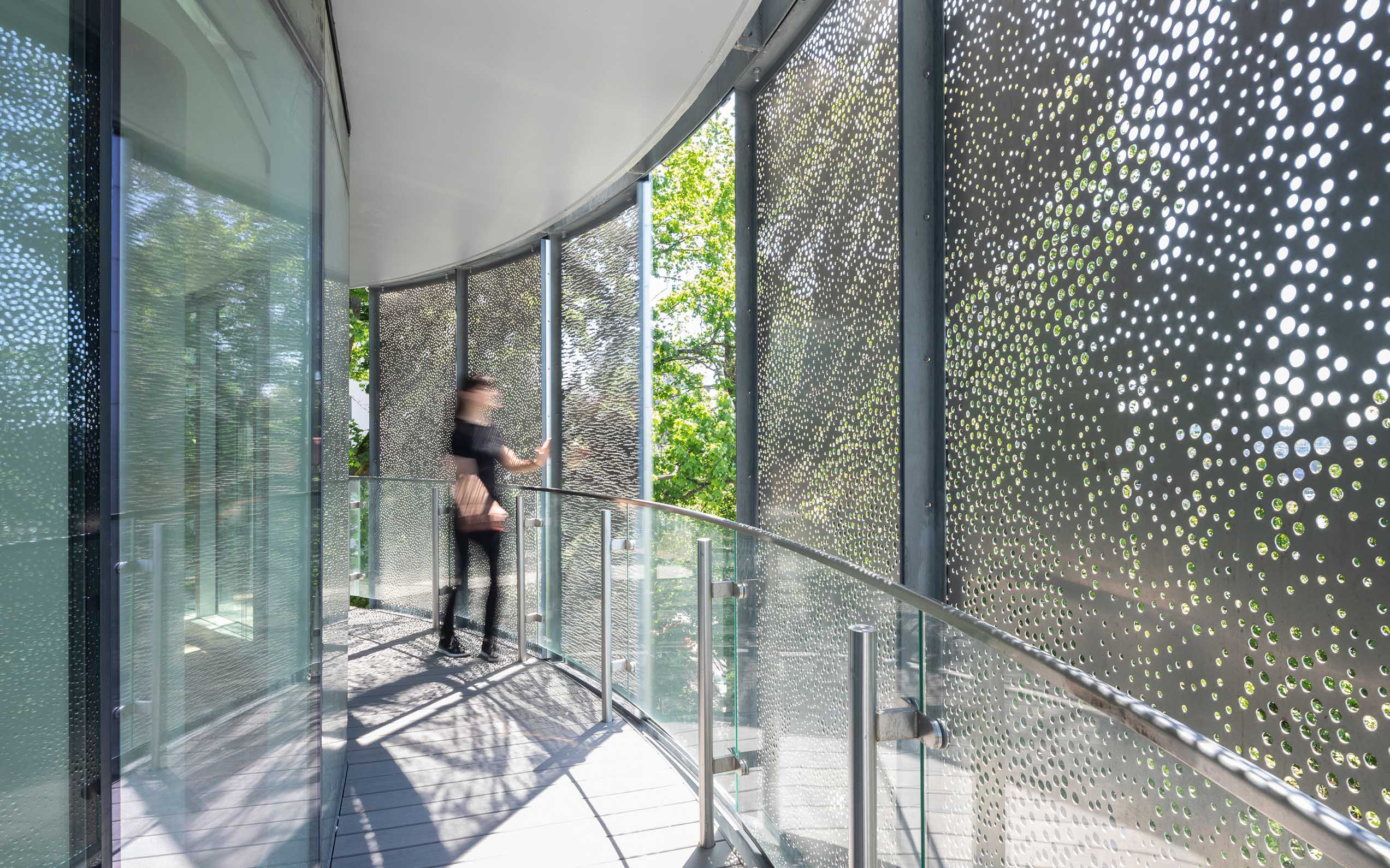 {{ project.post_title }}-0