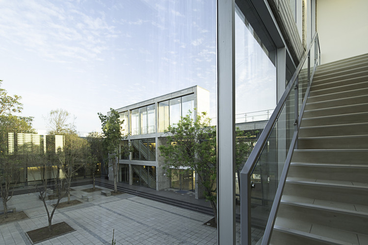 智利圣地亚哥贫困社区新市政厅建筑-13