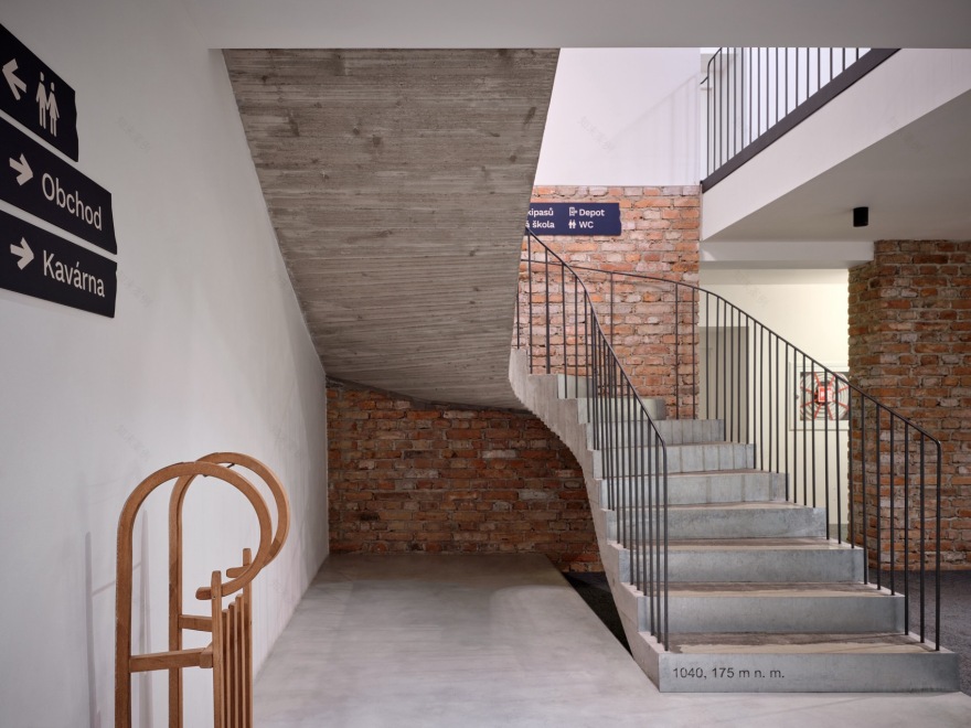 Hořec中心丨捷克丨ADR-41