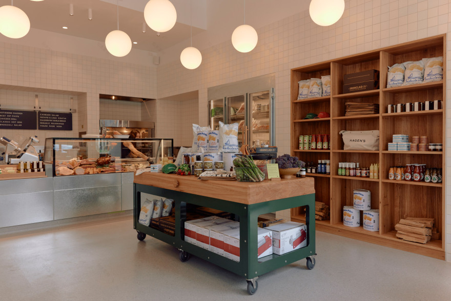 Hagen’s Organics 东布伦瑞克村店丨Holly White-13