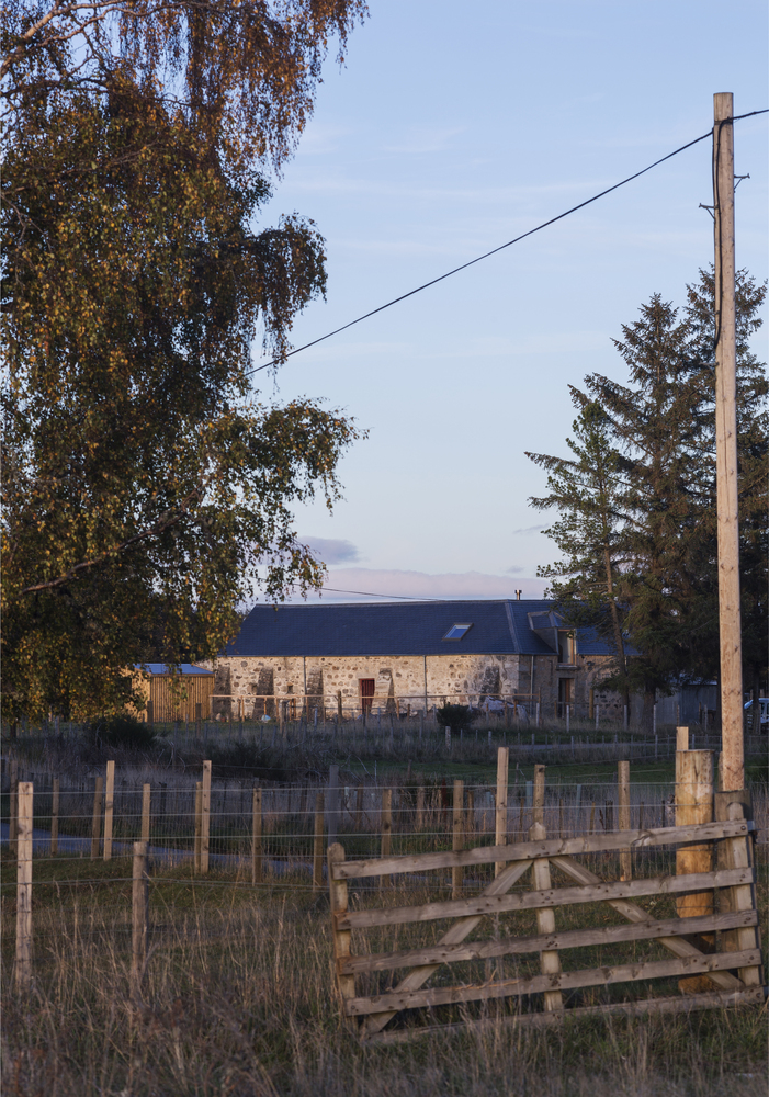 苏格兰高地农业建筑的华丽变身-24