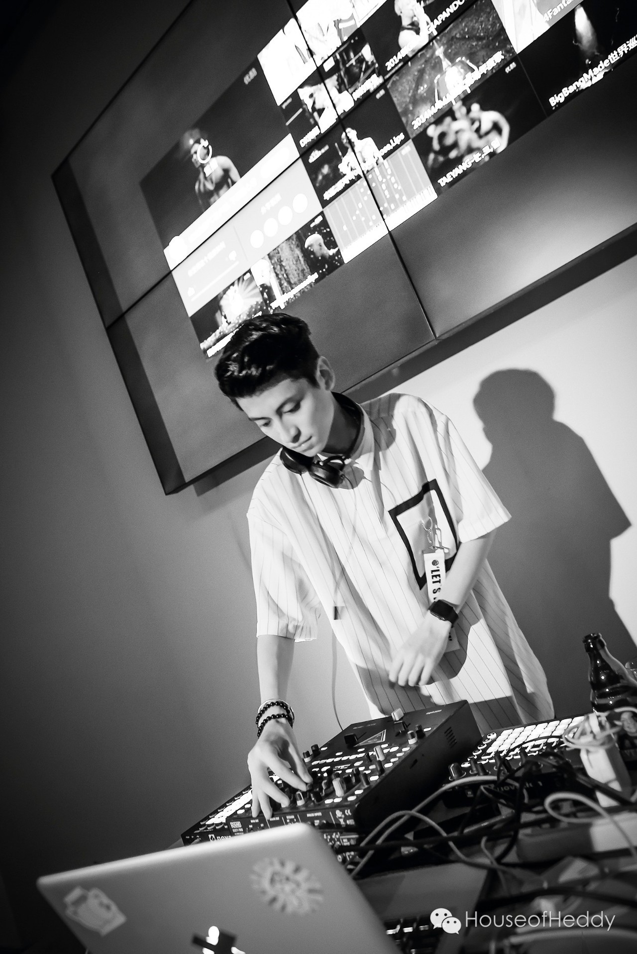 商业空间新案例 | 如何用色彩和主题打造年轻时髦娱乐新主张-73