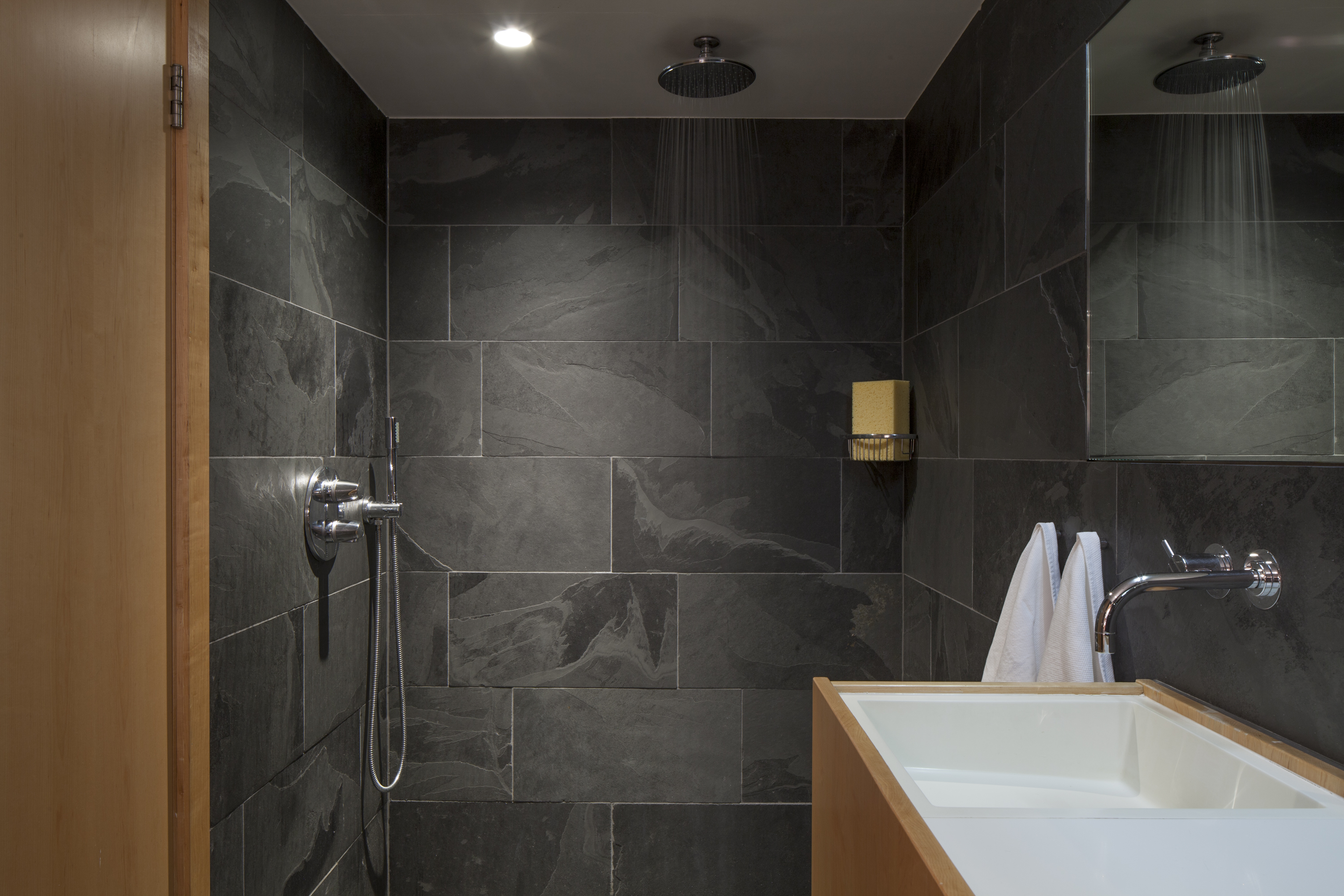 融入自然的冰岛“大小石城”-32