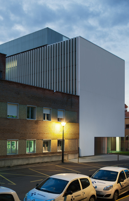 Cruces Hospital General Services Building  ACXT-6