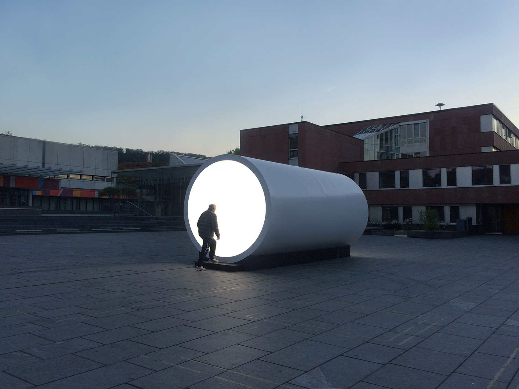 云端小屋 · Karolina Halatek 的光线艺术装置-27