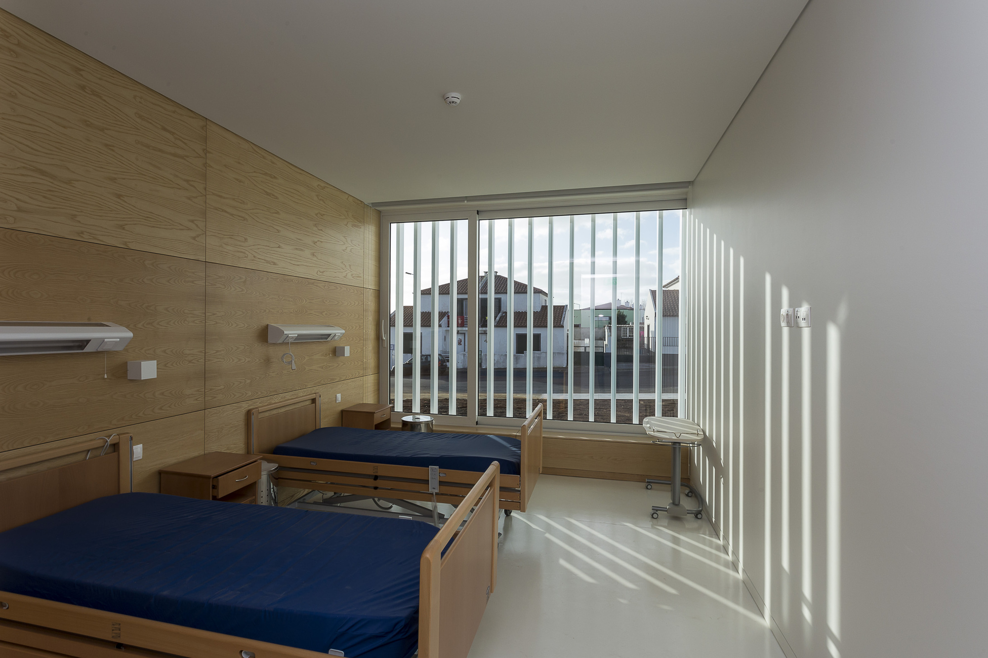 葡萄牙 Azores Islands 新住宅,无障碍设计让生活更美好-3