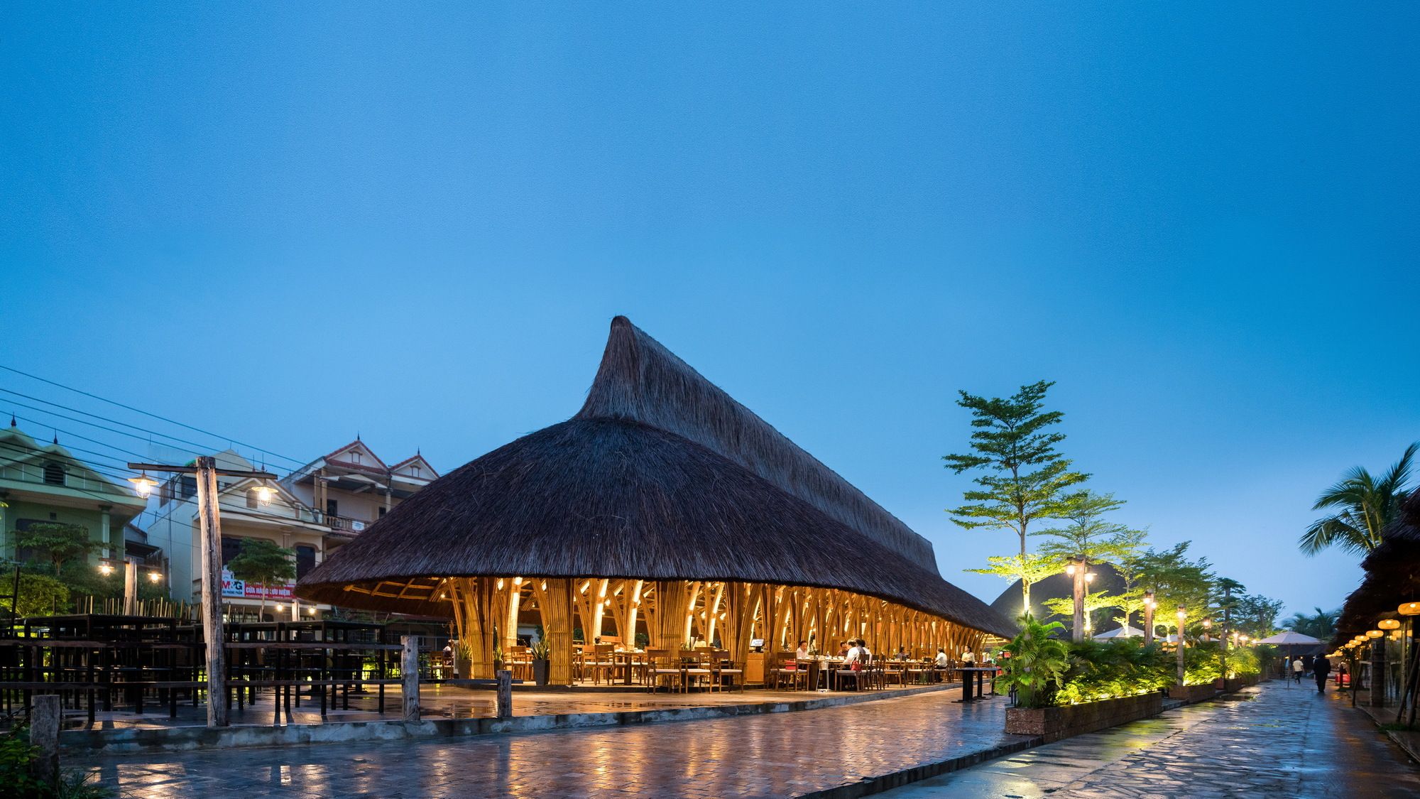 BAMBOO LONG HOUSE RESTAURANT | BAMBUBUILD - ARCH2O-1