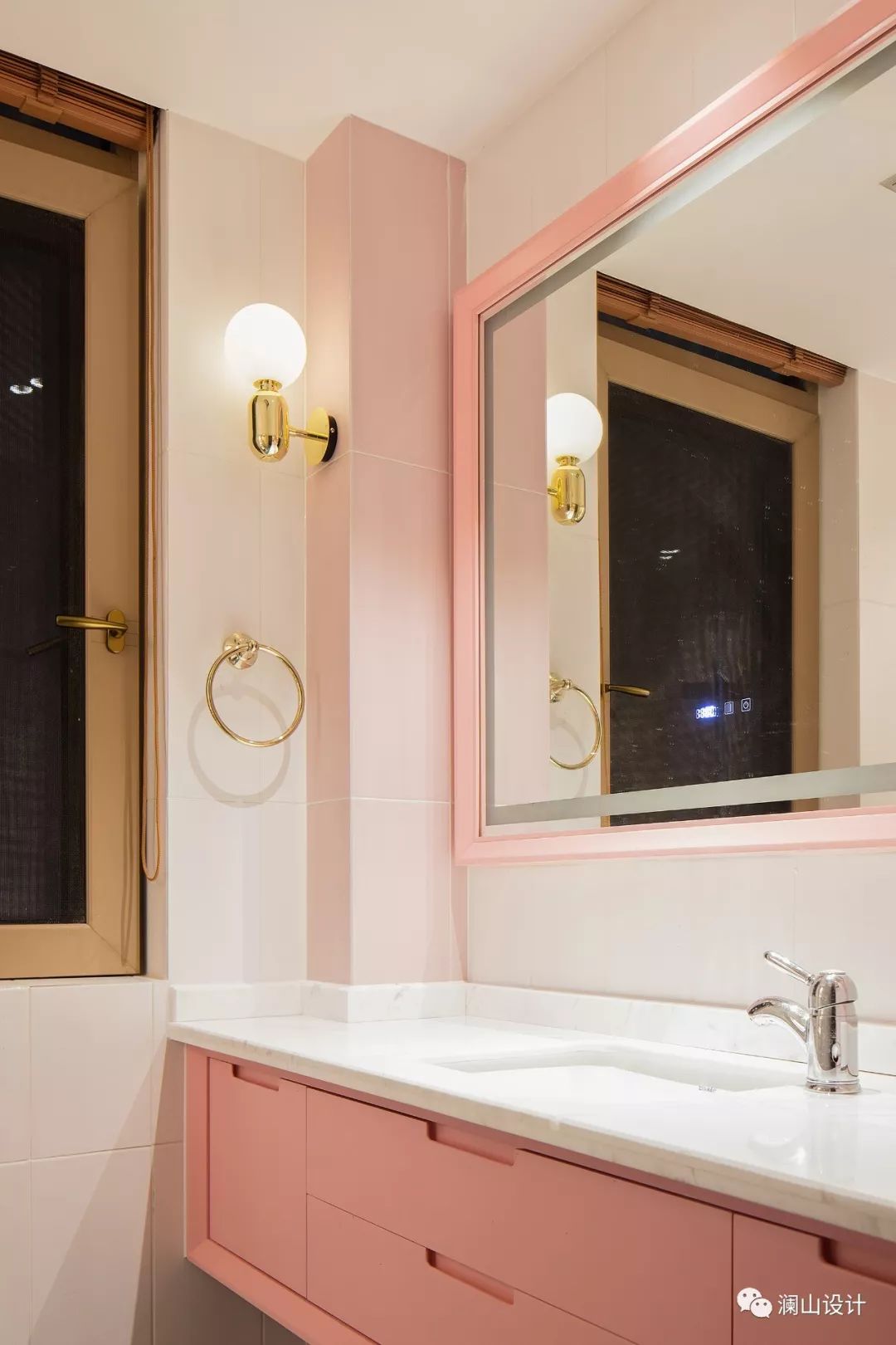 地下室华丽变身,蓝色魔力营造梦幻空间-25