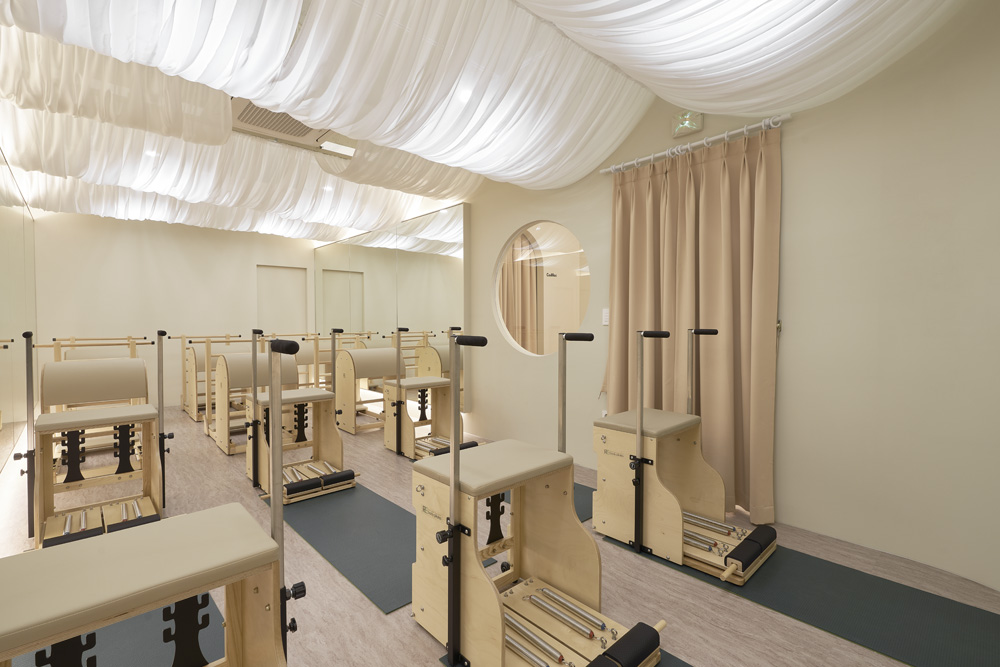 粉色点缀的 41 平米私人健身会所-13