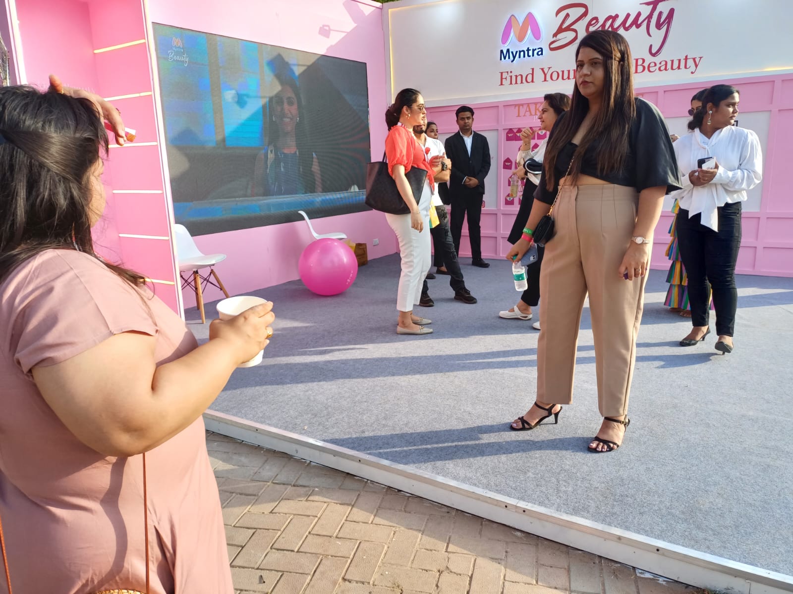 MYNTRA BEAUTY BOOTH DESIGN-5