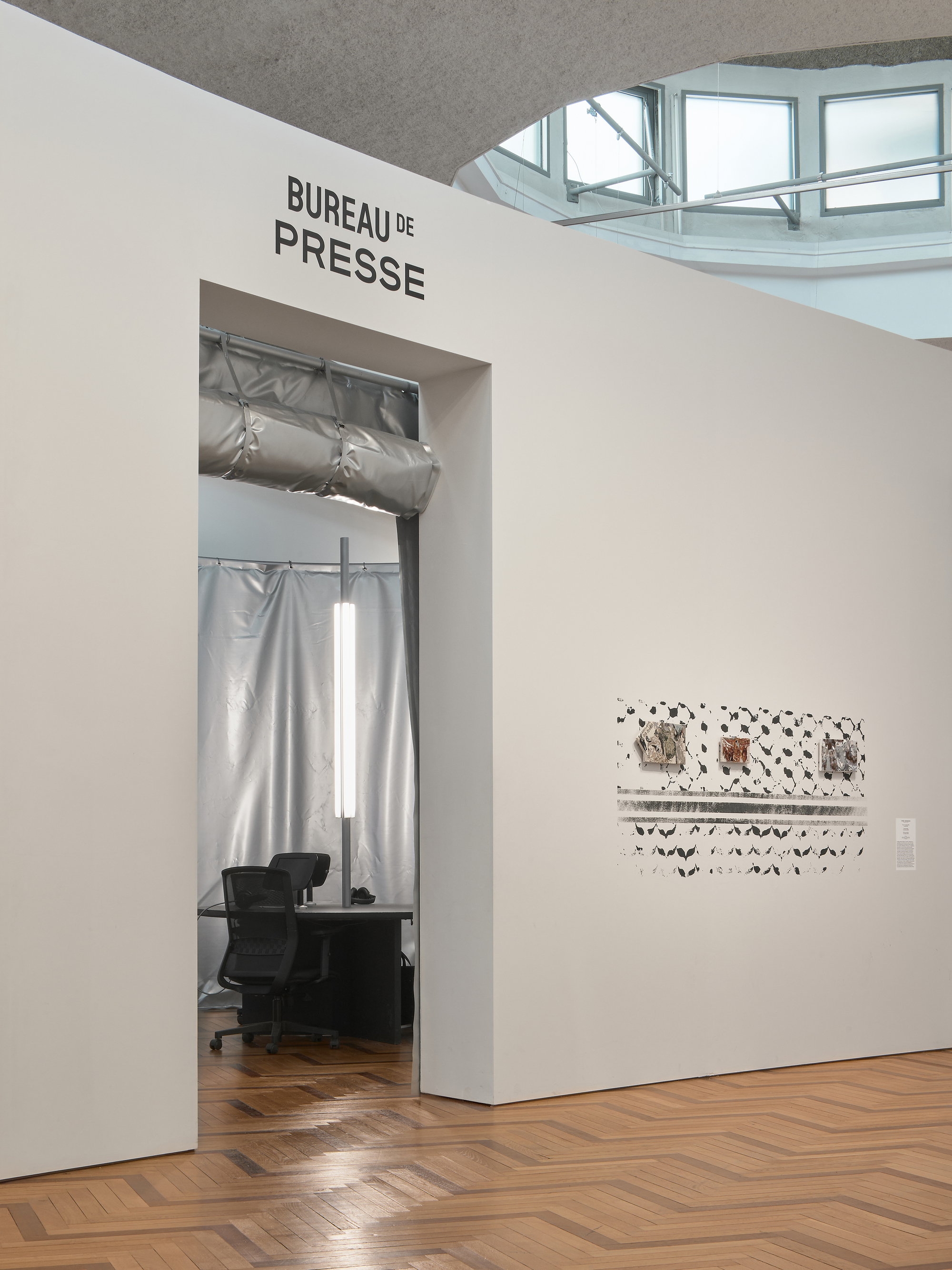 Banlieues Chéries Exhibition / Roll-31