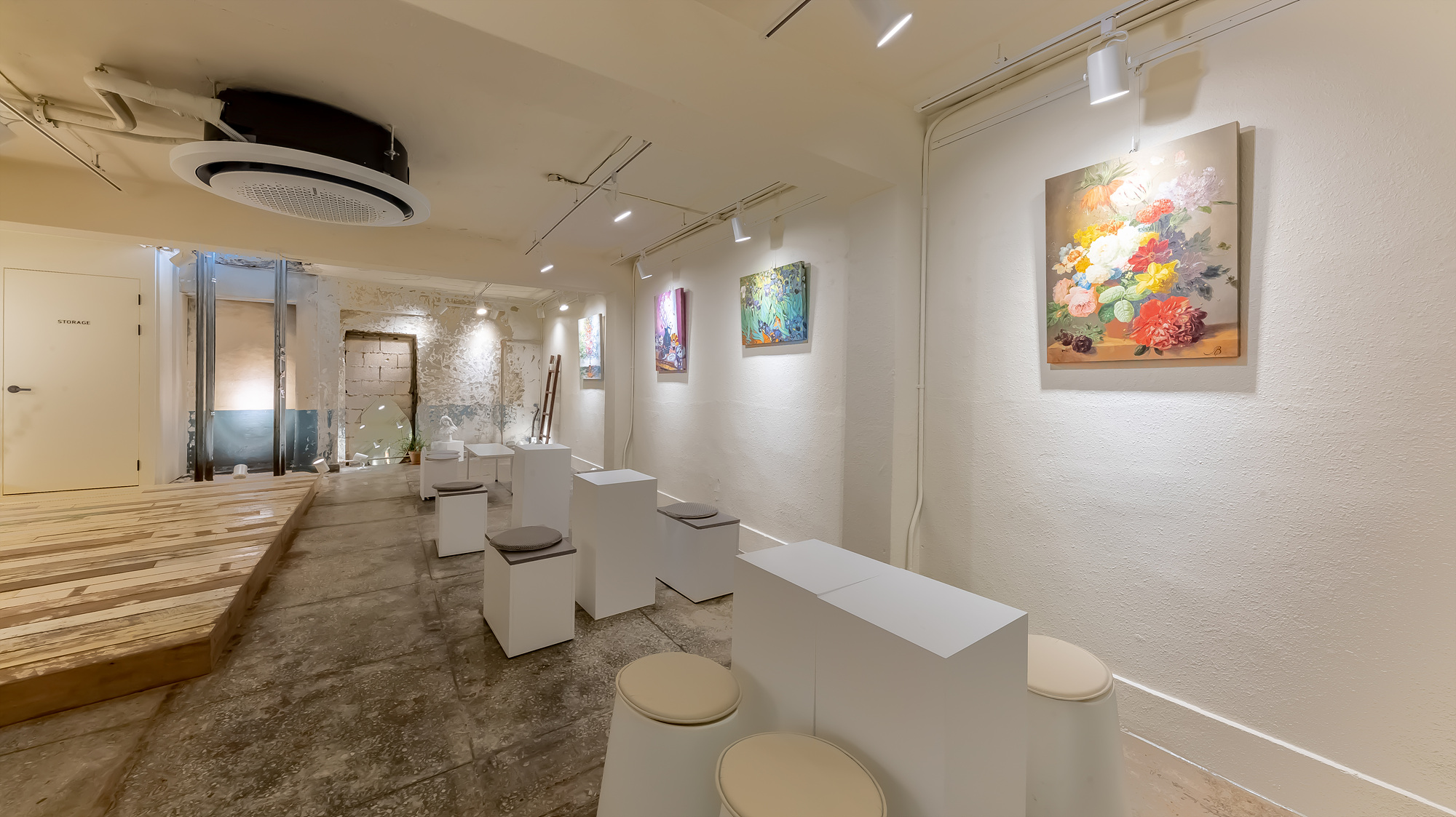 40 平米极简咖啡厅 | 白色与木质的完美融合-17