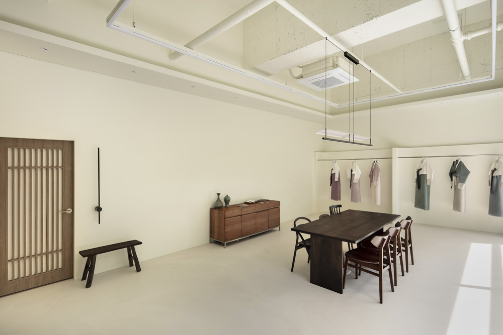 白色时尚 | 35 平米小户型的极简设计魅力-4