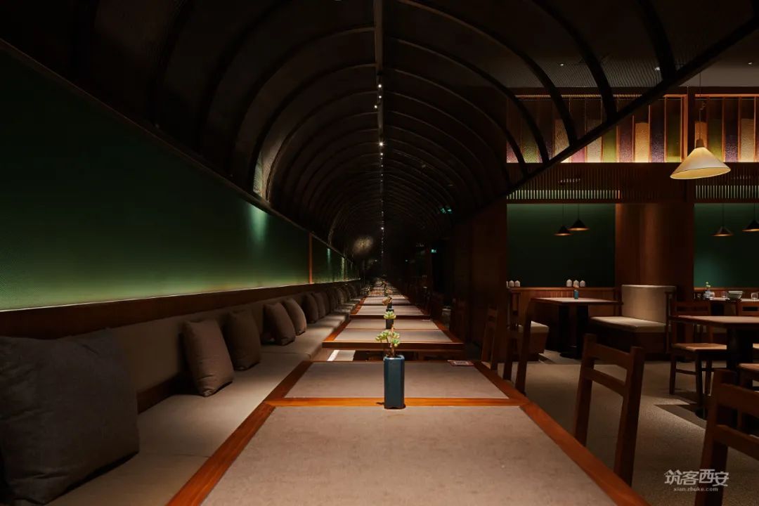 《春发生》 | 大唐不夜城中的“午夜食堂”,郭莘新作的餐饮空间设计-88