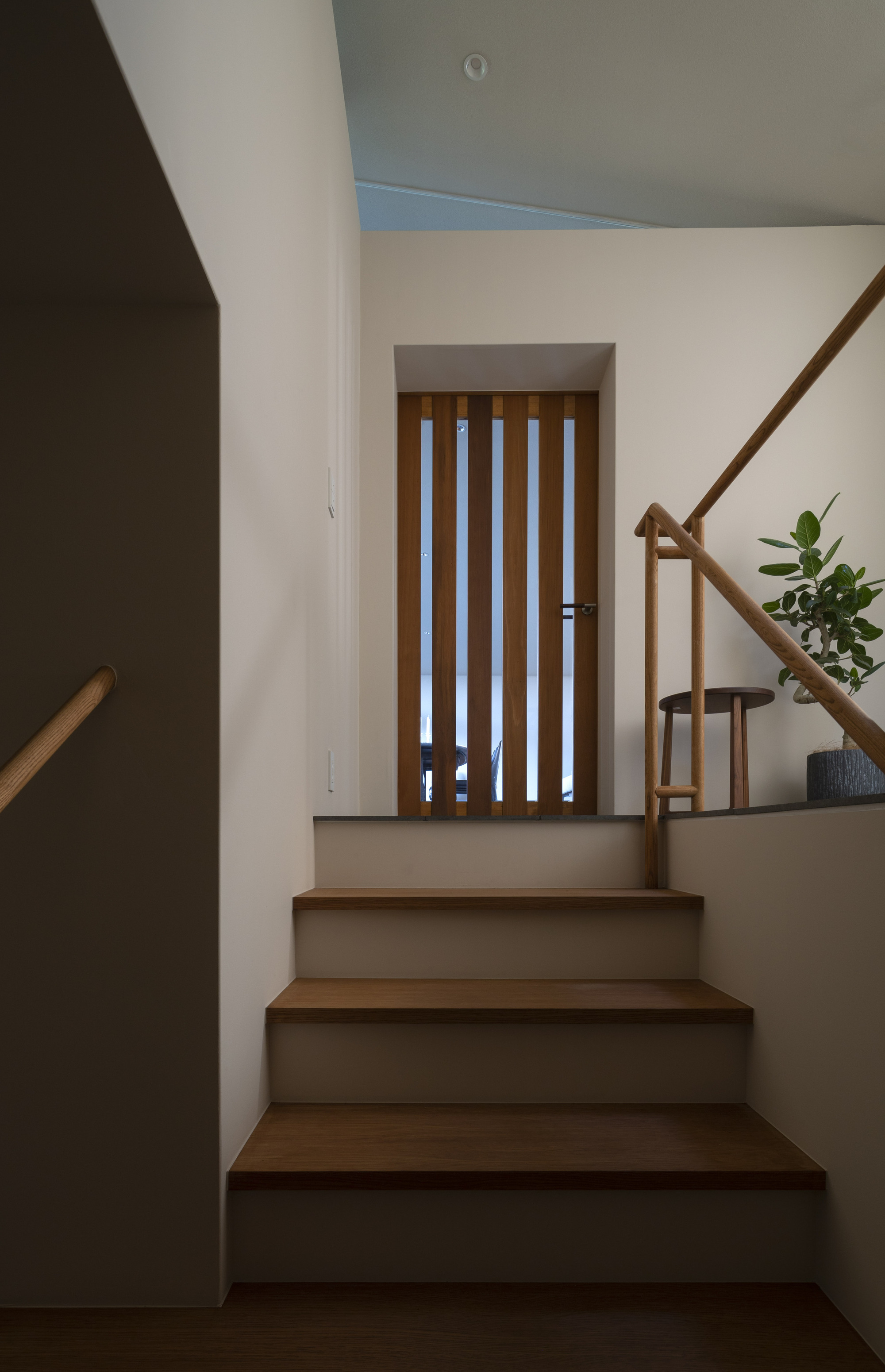 天空洞穴屋和诊所丨日本东京丨IKAWAYA Architects-28