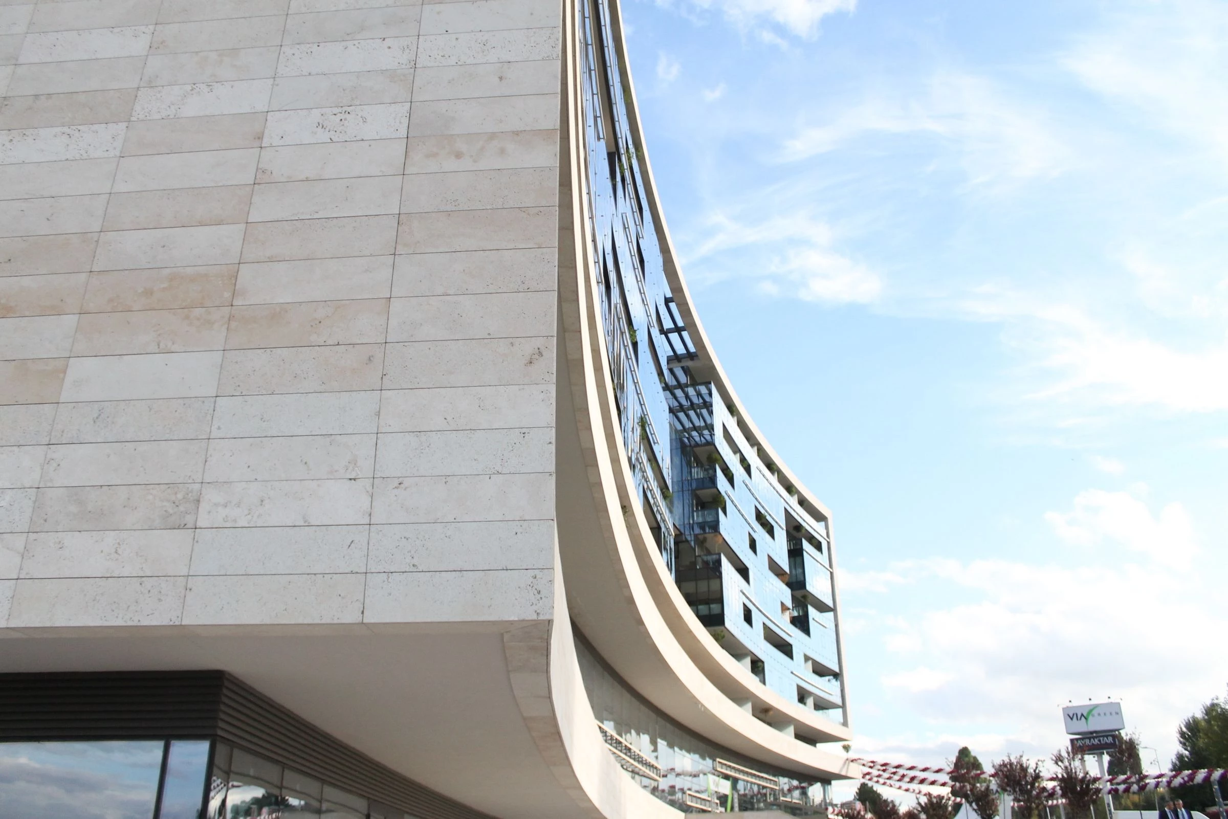 绿意盎然的大地之作——土耳其安卡拉 Via Green 办公楼设计-13