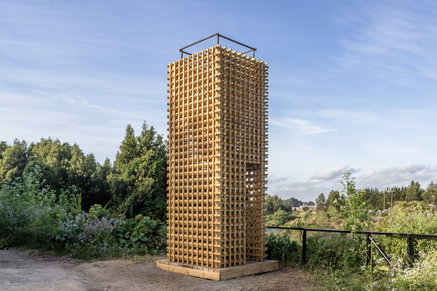 双塔与小径 · 智利废弃矿区的生态恢复之路-9