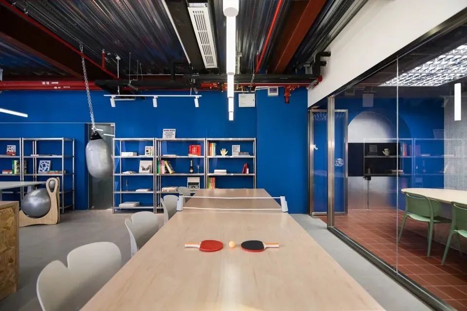 Bwzy Lab | 光与色的游戏室-37