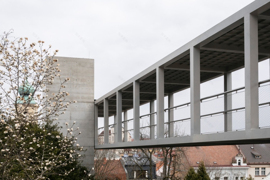 捷克Litomyšl现代主义人行天桥丨EHL & KOUMAR ARCHITEKTI(Lukáš Ehl等)-18