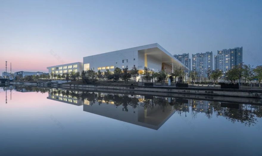 体块丰富的教学综合体:上海世外教育附属相城高新区实验小学-52