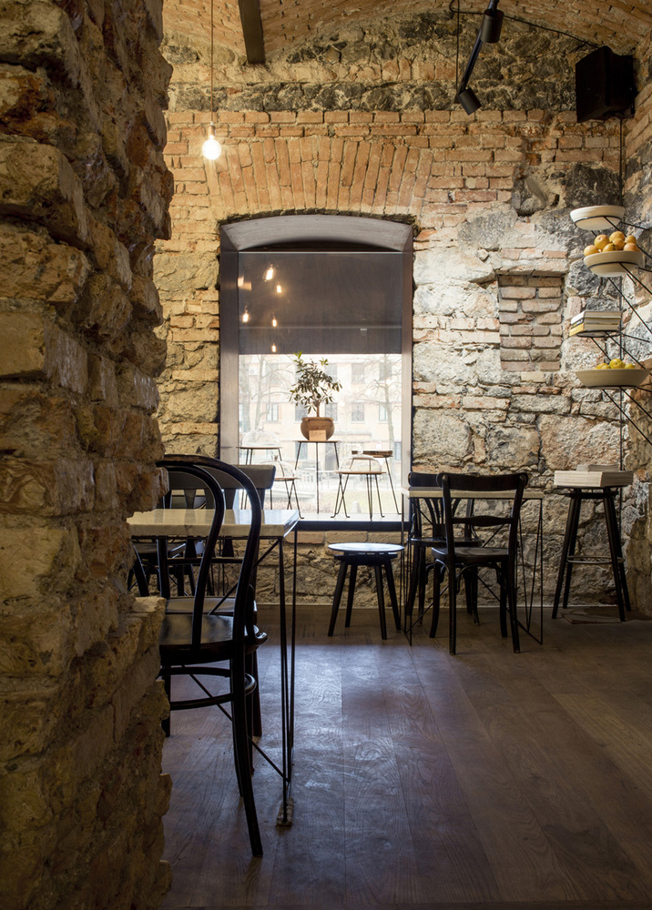 Bistro EK  dekleva gregorič architects-32