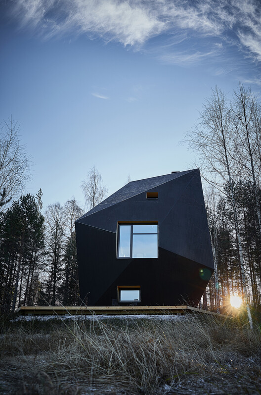 芬兰“陨石”住宅丨芬兰拉赫蒂丨Ateljé Sotamaa-19