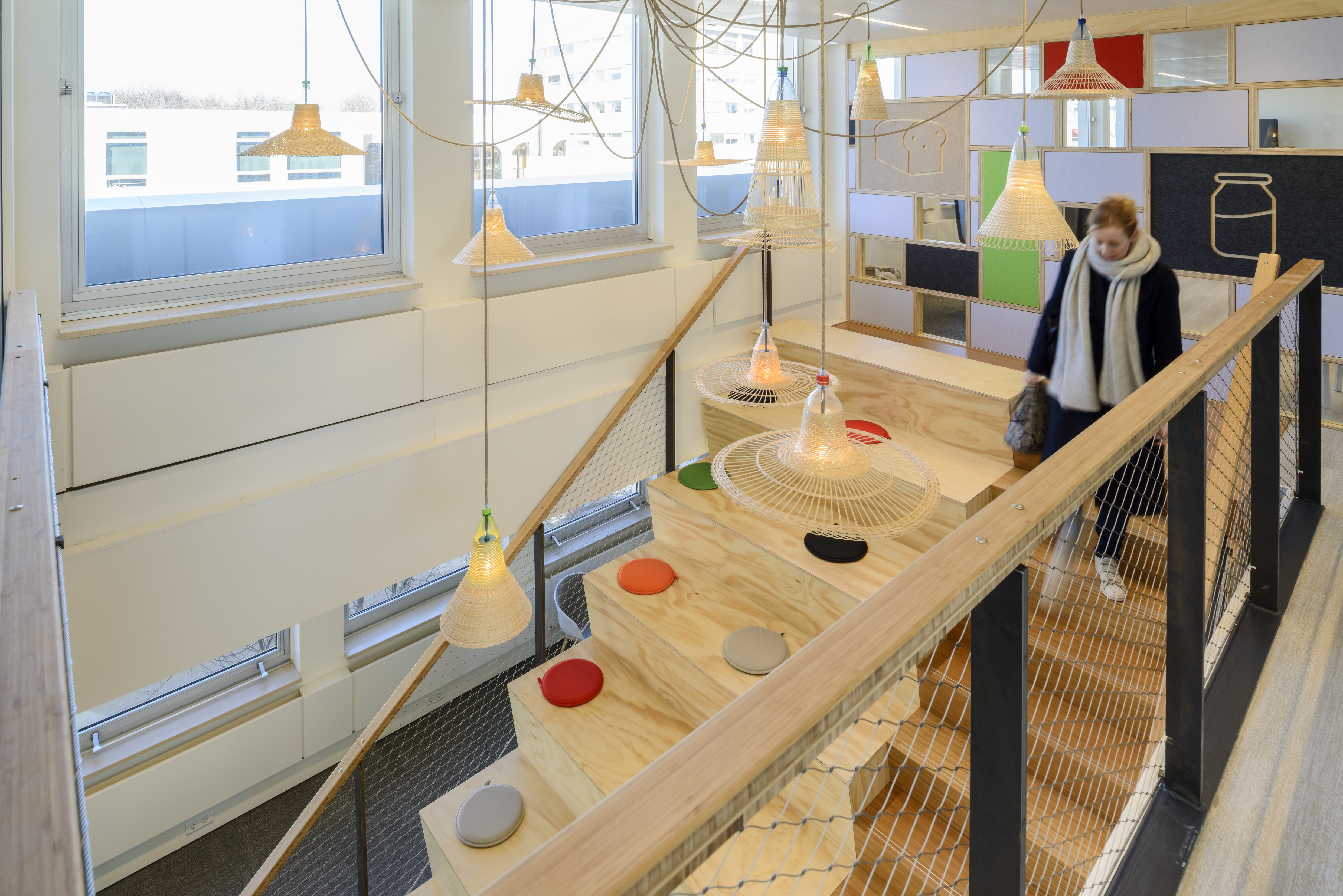 荷兰海牙营养中心——循环建筑的健康办公环境-11