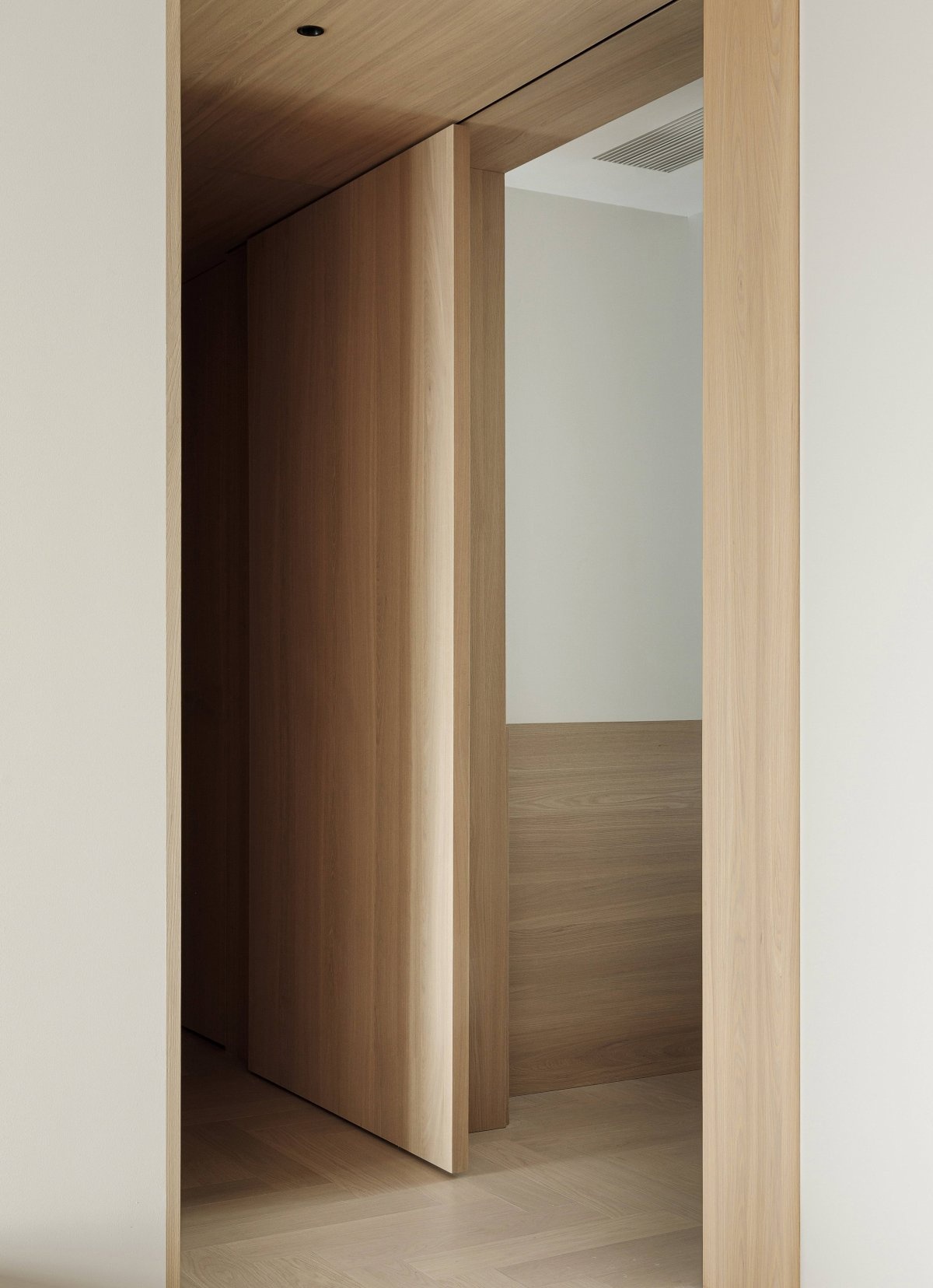 XY 宅极简原木风丨中国郑州丨MOOI TIMELESS 建筑室内设计事务所-24