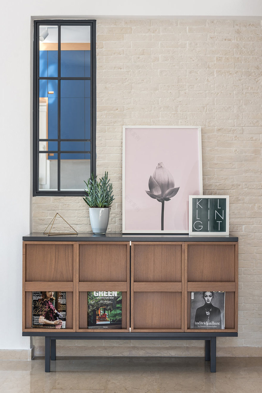 希腊现代复式公寓,打造温馨宜居空间-4