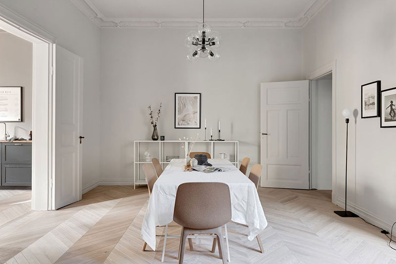 瑞典古典建筑中的温馨现代设计-17