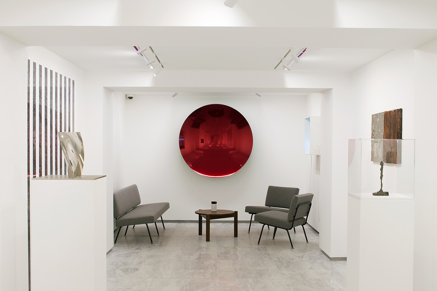 GALERIE KAMEL MENNOUR-0