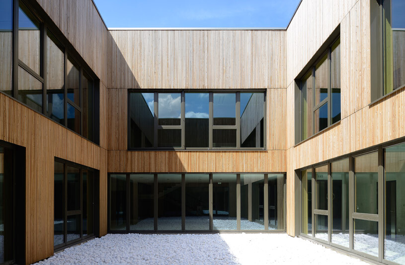 法国 Attigny 学校丨Thomas Architectes-10