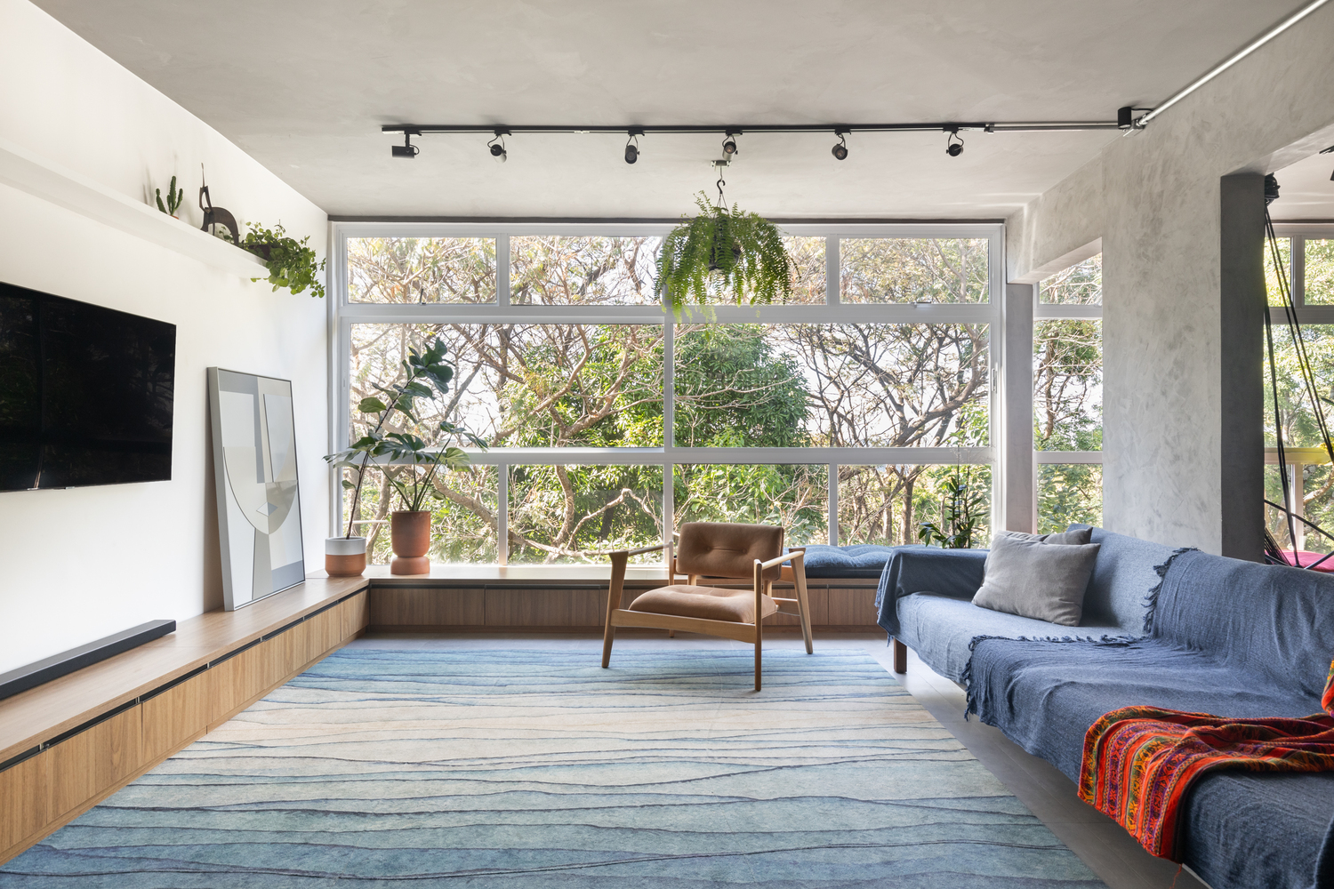 巴西利亚色彩公寓的惊艳蜕变丨巴西巴西利亚丨Umdiedro Arquitetura-1