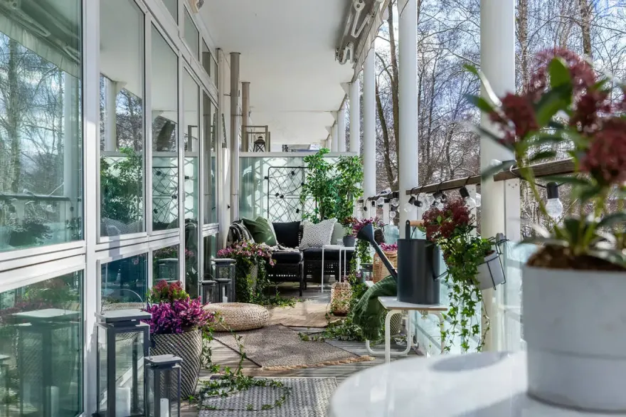 春日田园 | 自然材料打造的 82 平米绿色露台-1