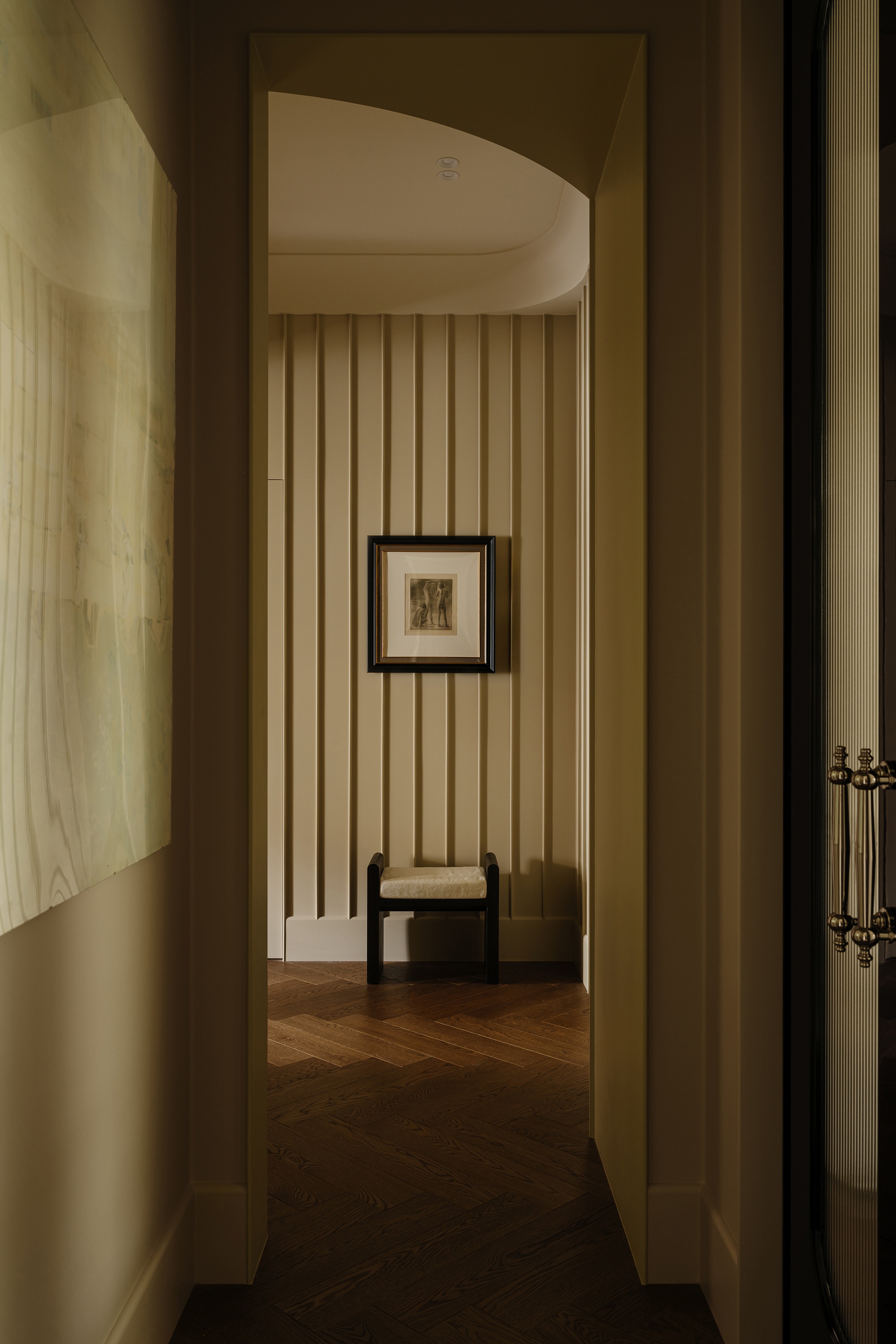Elegant Apartment in Warm Tones : 当代设计表达丨Vera Lemeshko-23