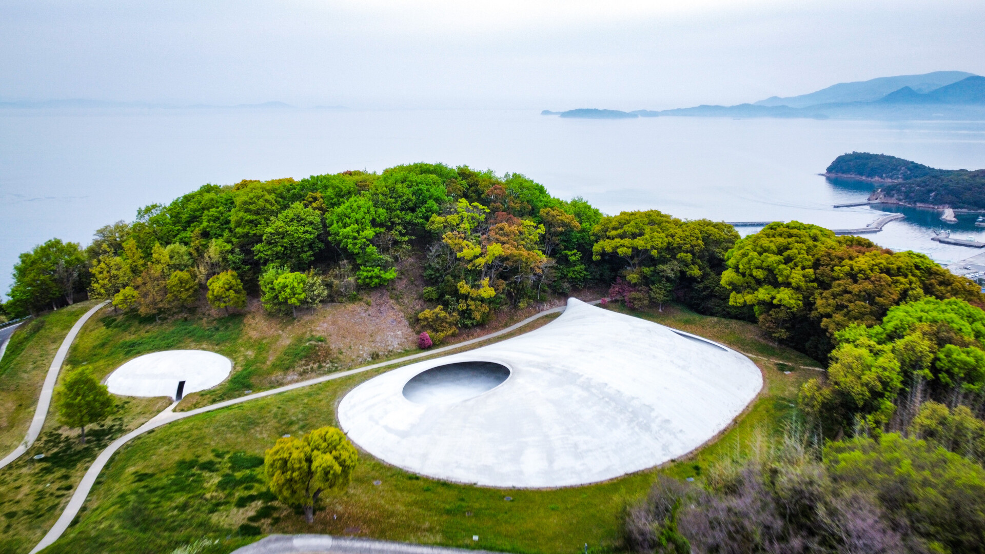 豊島美術館丨日本香川丨艺术家内藤礼,建筑家西沢立衛-18