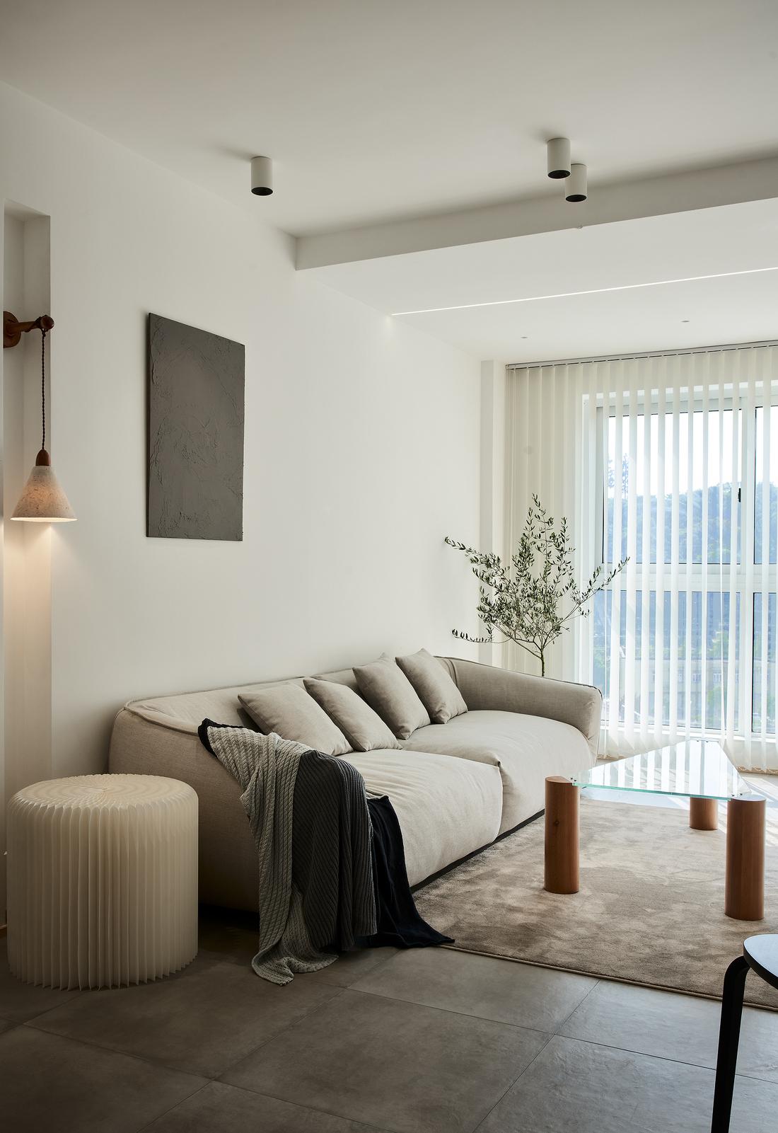 悠然自得 · 开放式餐厨与明亮客厅的断舍离生活美学-12