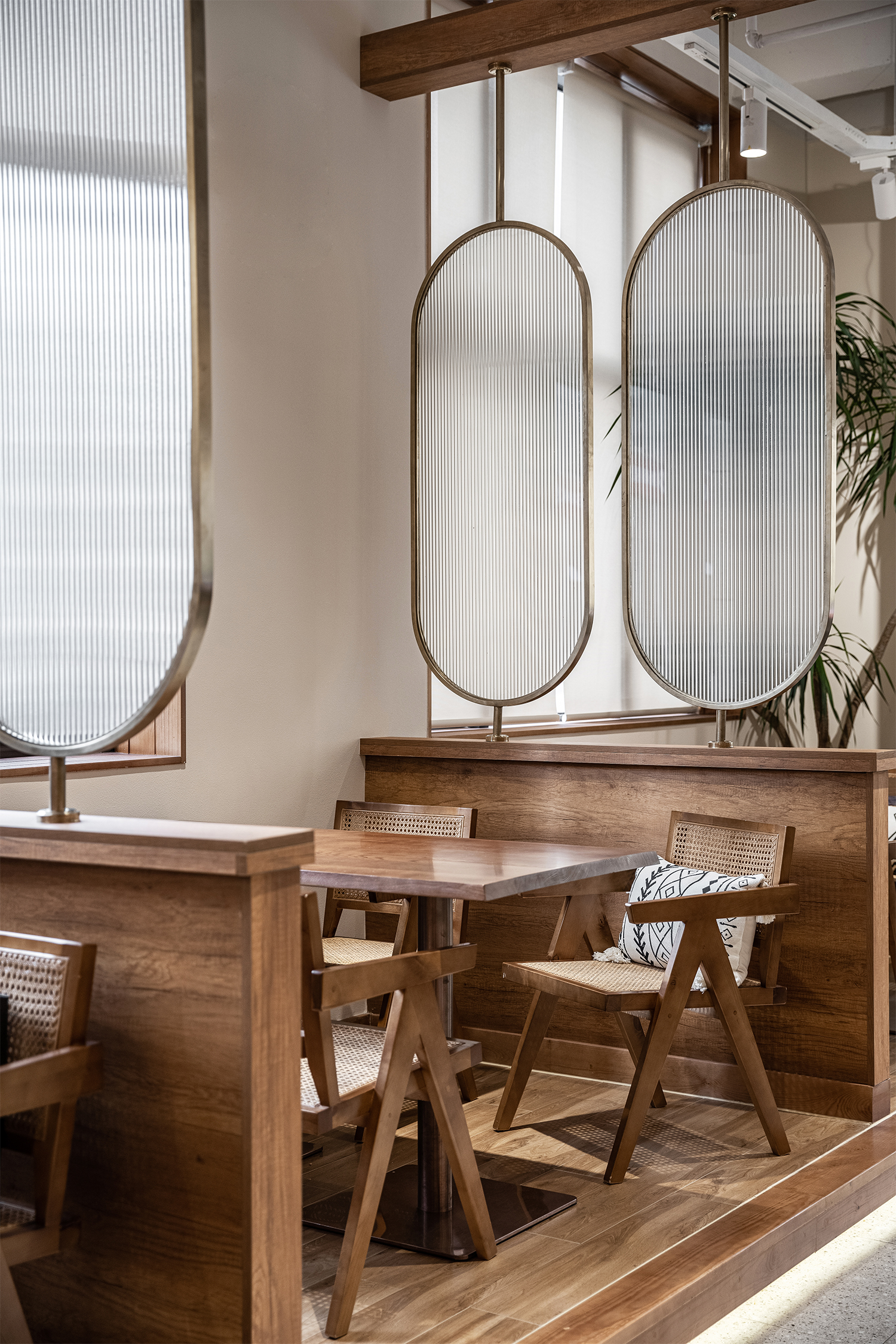 蕾拉甜品丨中国宁波丨无中生有设计-17