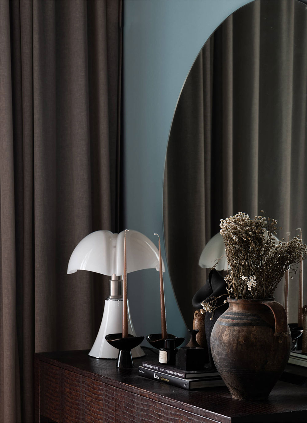 斯德哥尔摩 19 世纪哥特风格公寓，惊艳的彩绘天花板-4