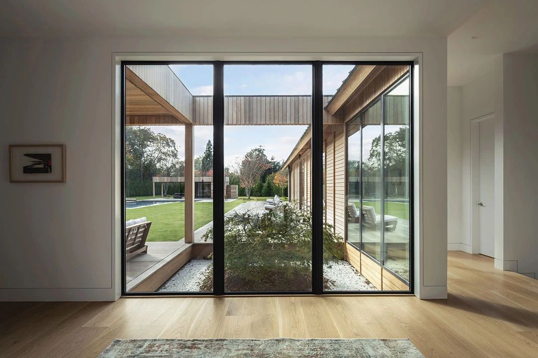 雪松木包覆的东汉普顿住宅丨Oza Sabbeth 建筑事务所-15